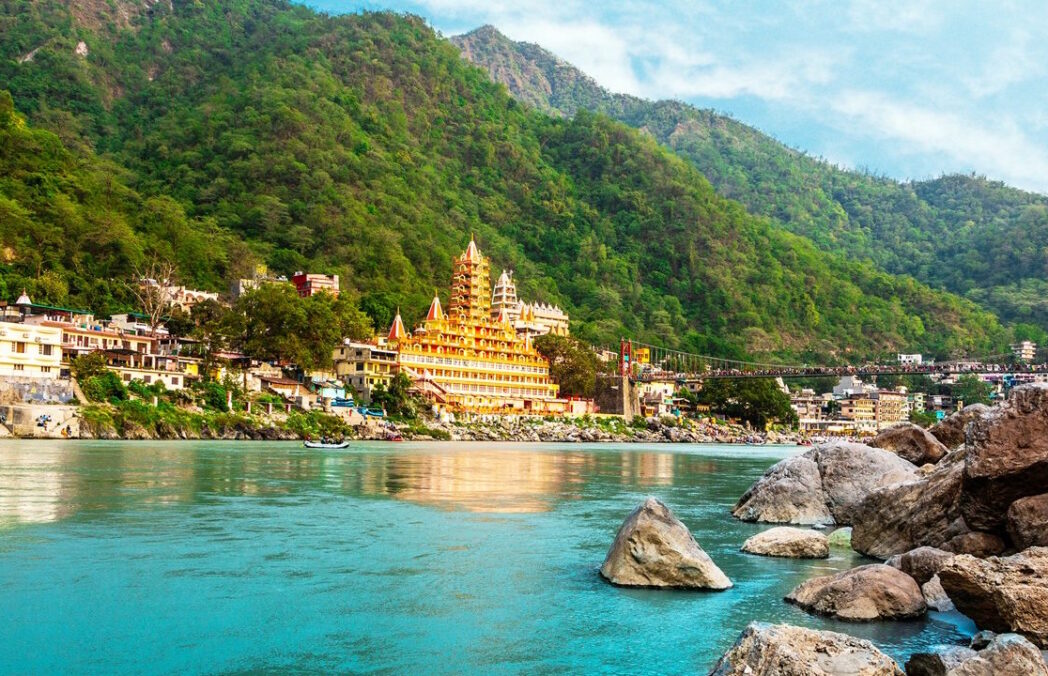 lakshman-jhula-bridge-rishikesh-uttrakhand-city-1-hero